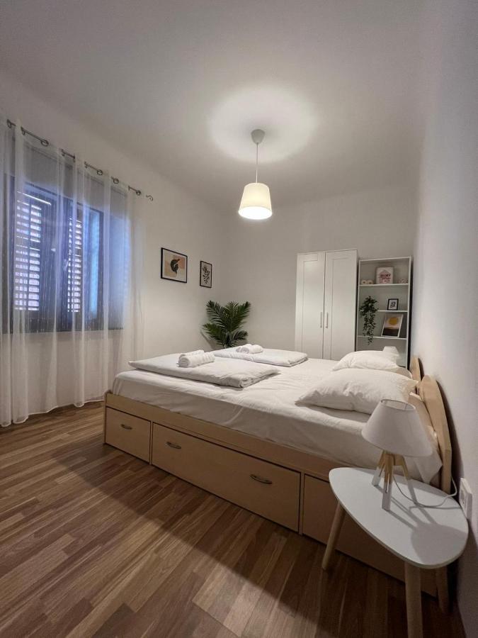 Sml Apartments 1 Izola Εξωτερικό φωτογραφία
