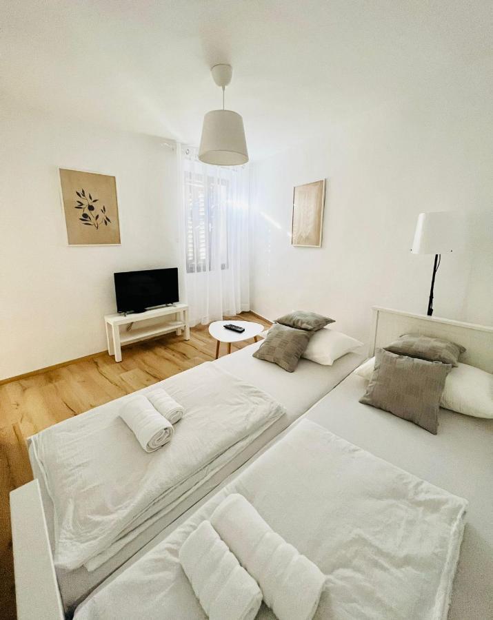 Sml Apartments 1 Izola Εξωτερικό φωτογραφία